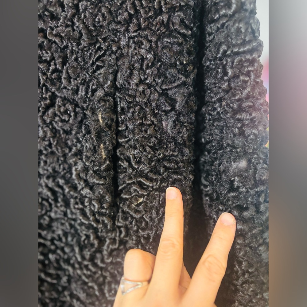 VTG 1950 Black Astrakhan Lamb Fur Coat | Made in Quebec by Fernand Émond - Picture 14 of 15